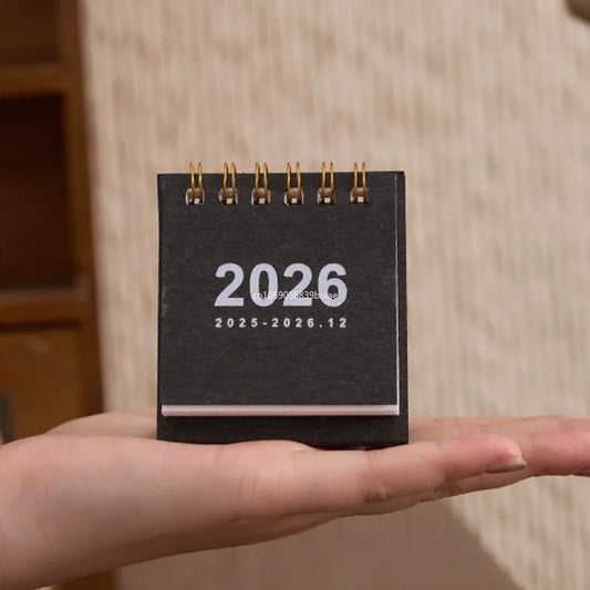 Mini calendrier de bureau Focus – Calendrier de bureau compact pour espaces de travail